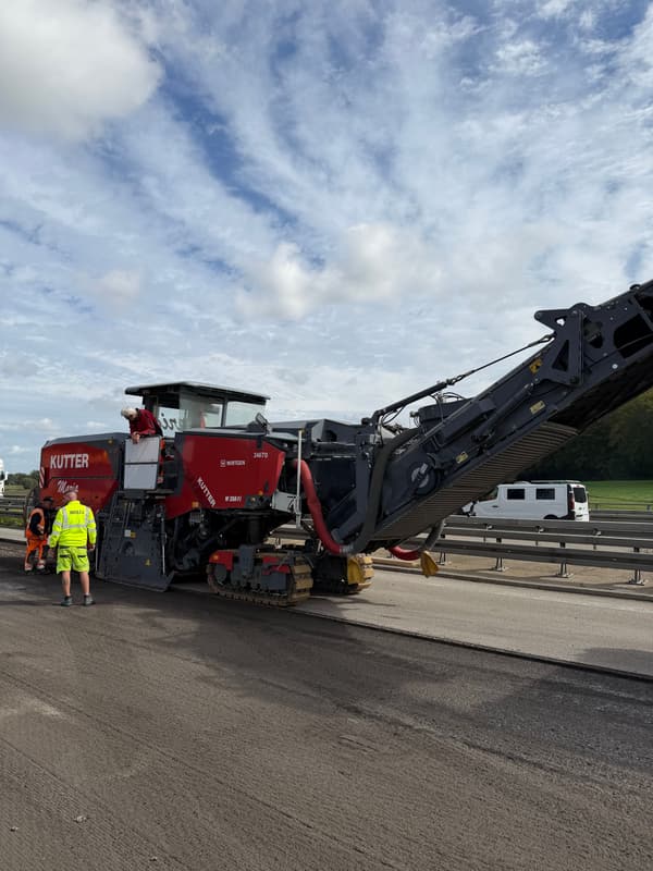 Deckenerneuerung A 7 Nersingen – Hittistetten: Fräsarbeiten