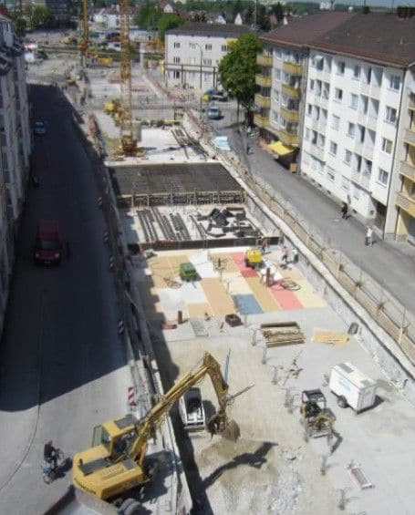 Baugrube im Straßenraum